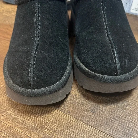 Ugg platform Suede Clogs with Chunky Sole - Picture 2 of 4